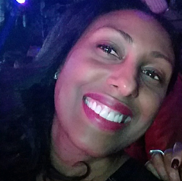 Meet your Posher, Jennifer - Picture 1 of 1